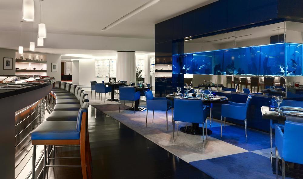 Le Meridien Al Khobar Exteriör bild The Blue Bar
