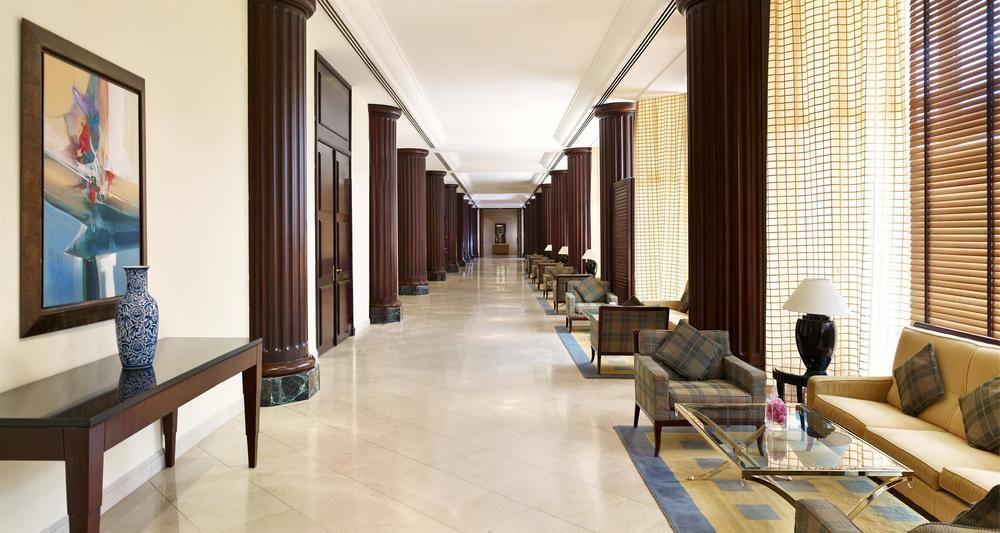 Le Meridien Al Khobar Exteriör bild The interior of the hotel