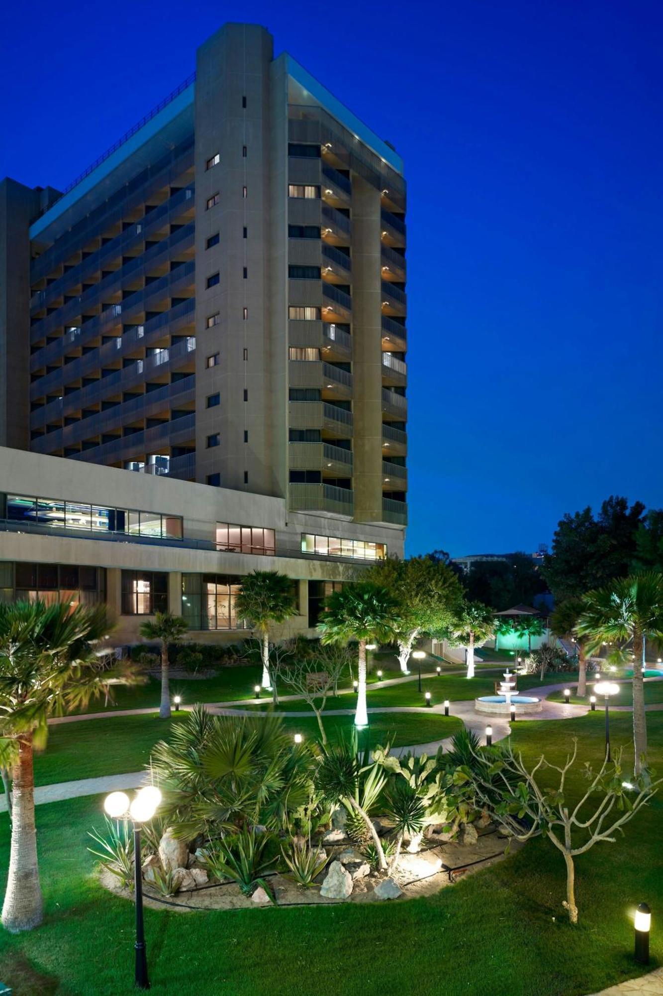 Le Meridien Al Khobar Exteriör bild Hilton Athens