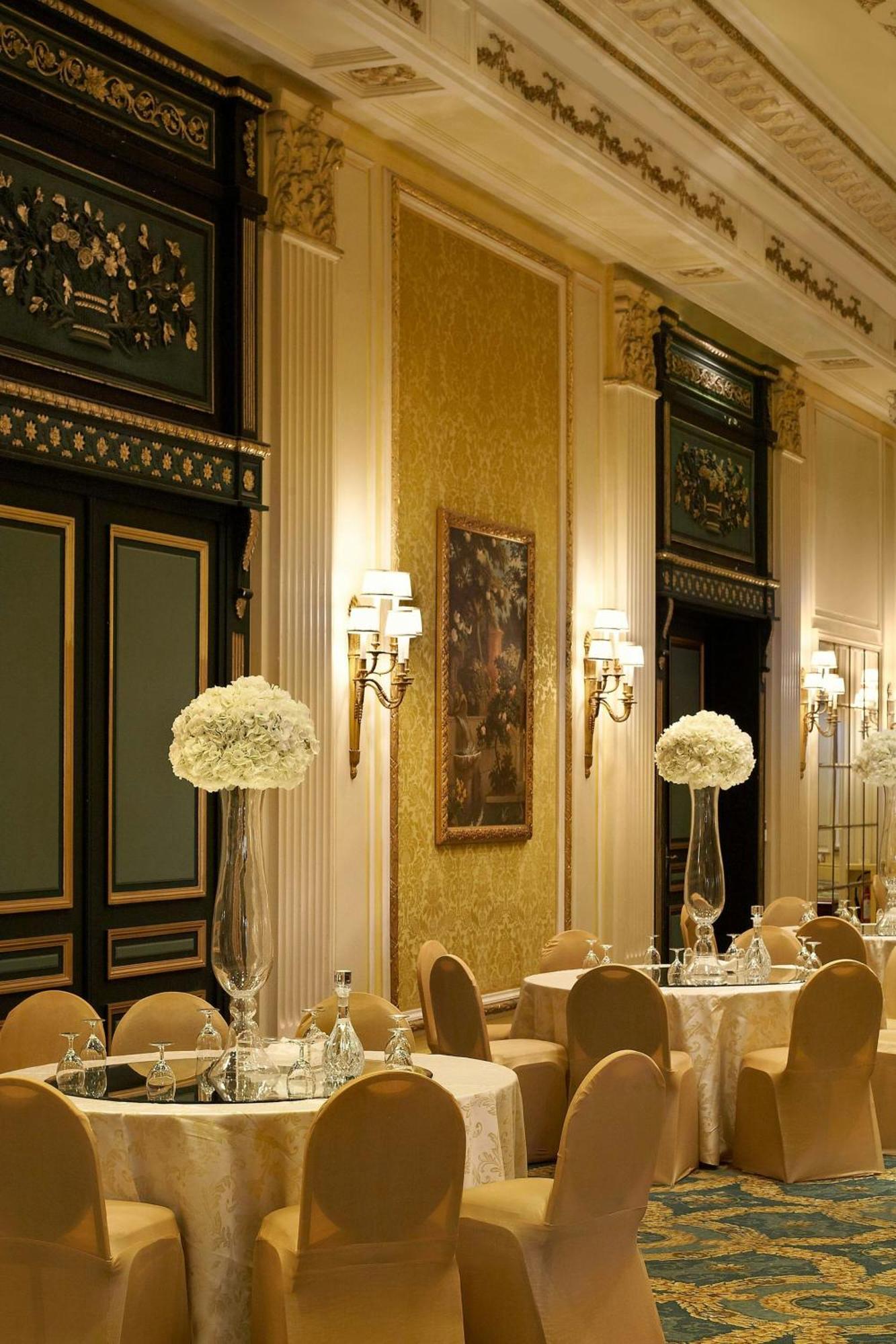 Le Meridien Al Khobar Exteriör bild The interior of the restaurant